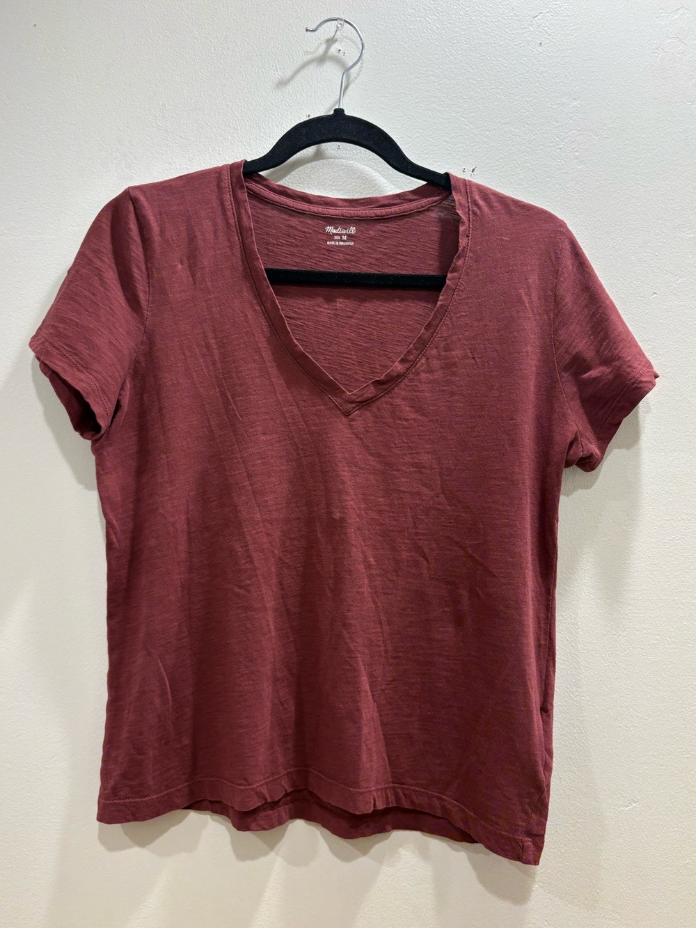 Madewell Whisper Cotton V-Neck Tee Size M Faded Rust Burgundy